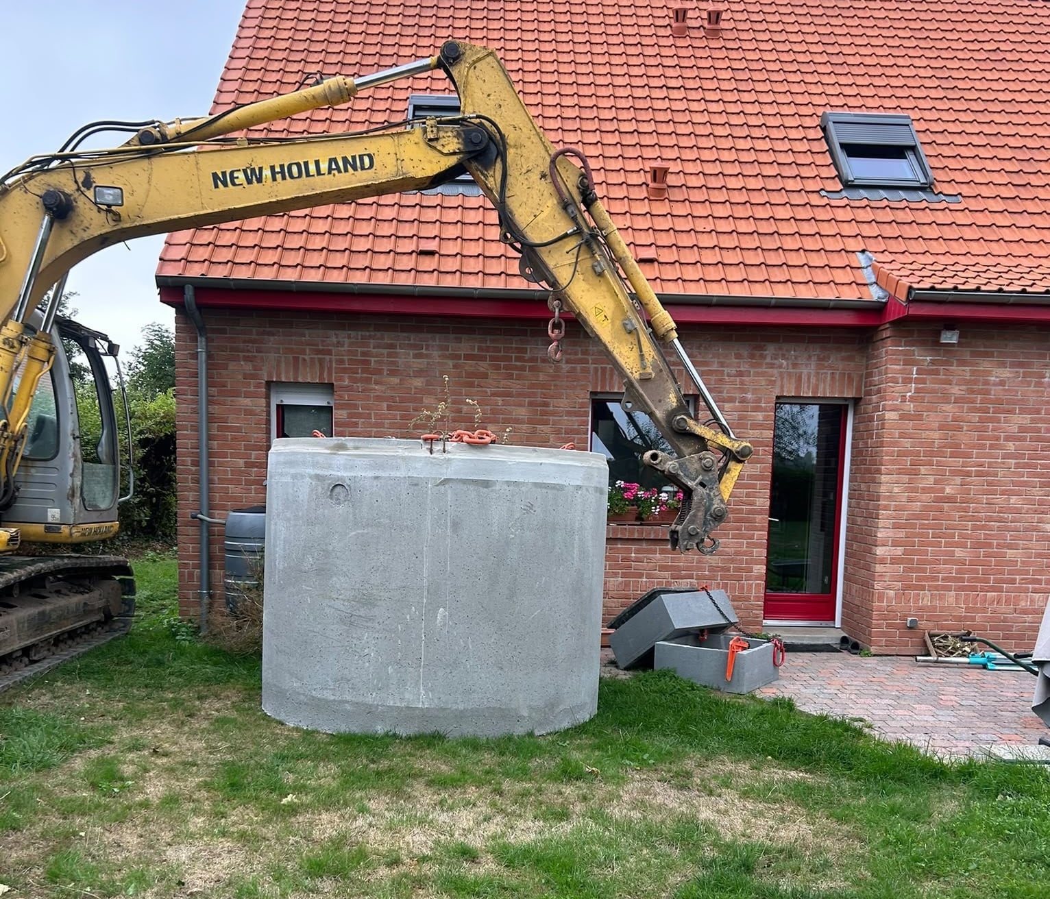 Pose d'une cuve 5000 litres à Sailly-sur-la-Lys